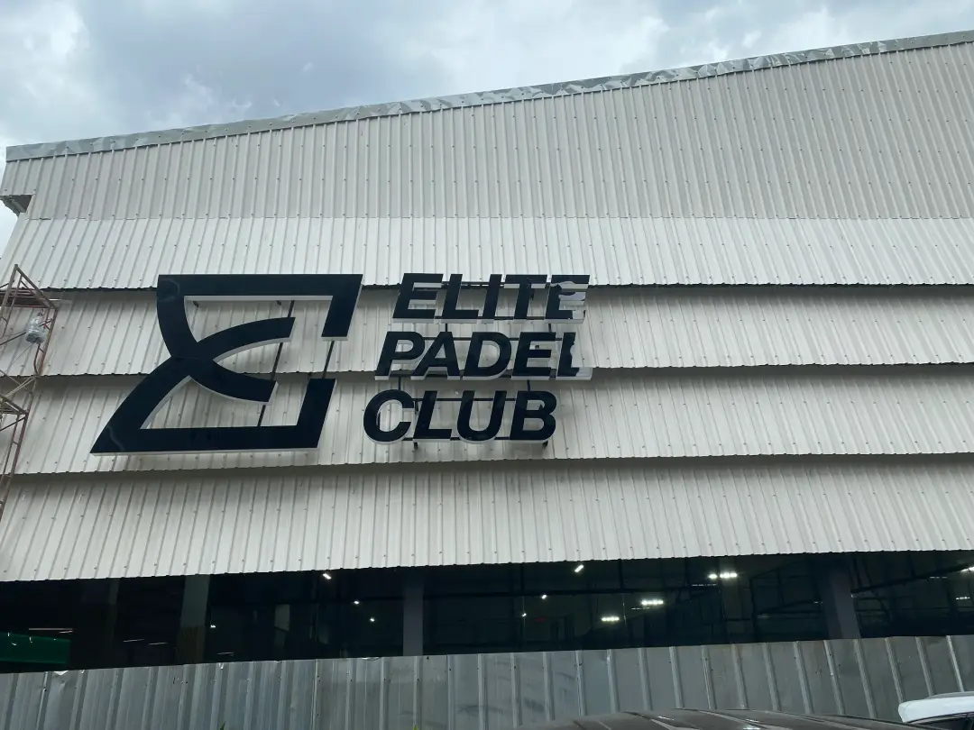 Elite Padel Club sign