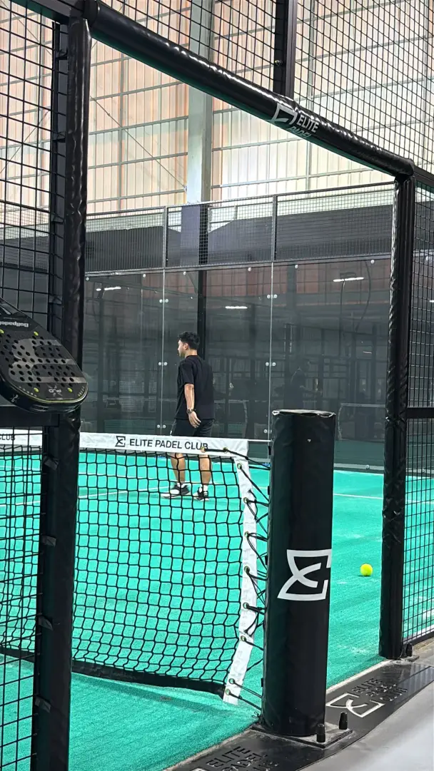 Court with the Elite net post